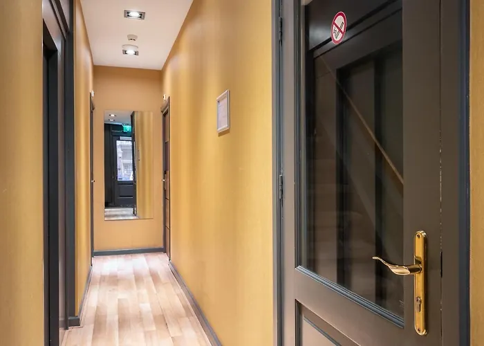 아파트호텔 Musea & 3*